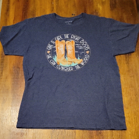 Lincoln Outfitters Tops - Navy Graphic T-Shirt